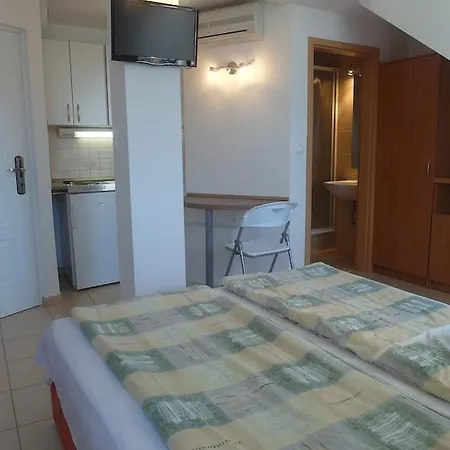 Tip-top Apartmenthouse