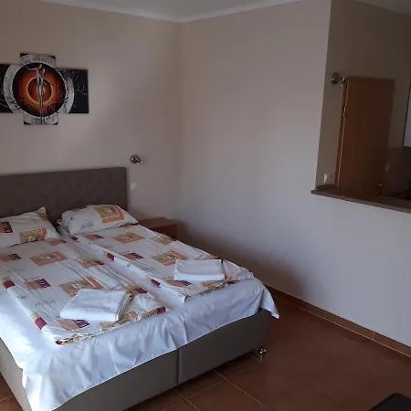 Apartment Tip-top Apartmenthouse Balatonfured